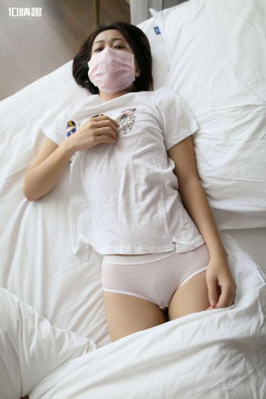 张筱雨人体视频