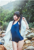 吸奶摸b野战小说
